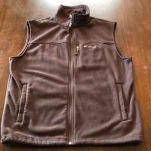 Columbia Vest - Size Large